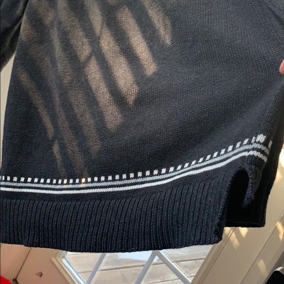 Old Navy isles black and grey sweater medum - Picture 13 of 16